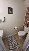 23 Trenton Square in Euclid, OH - Building Photo - Building Photo