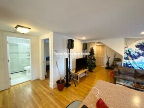 15 Sunset St, Unit 3 in Boston, MA - Foto de edificio - Building Photo