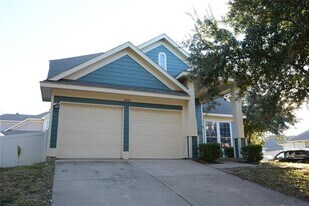 1400 Oakcrest Dr in Providence Village, TX - Building Photo
