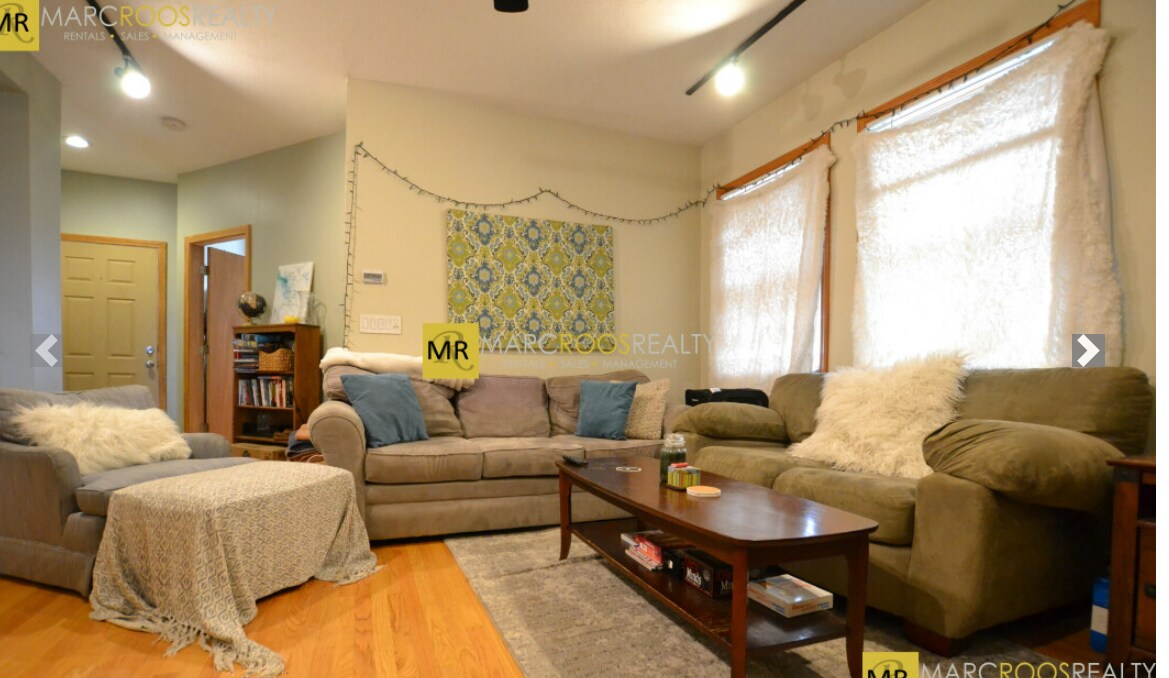 77 Easton St in Boston, MA - Building Photo