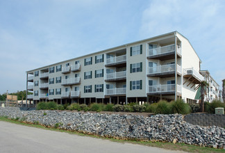 Ocean Walk Condominiums in Oak Island, NC - Building Photo - Building Photo