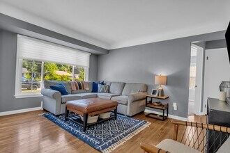 3711 Normandy Rd in Royal Oak, MI - Building Photo - Building Photo