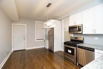 2655 N Ridgeway Ave in Chicago, IL - Building Photo - Building Photo