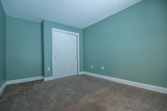 92 Eastern Ave, Unit 1O2 in Manchester, NH - Building Photo - Building Photo