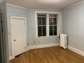 70 Revere St, Unit 3R in Boston, MA - Building Photo - Building Photo