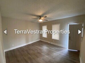 103 W Broad St in Millville, NJ - Building Photo - Building Photo