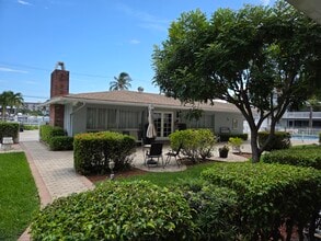 1965 SE 5th Ct, Unit 105 N in Pompano Beach, FL - Foto de edificio - Building Photo