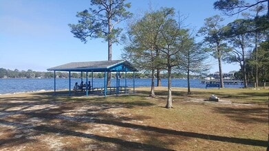 9 Hidden Cove Dr in Valparaiso, FL - Building Photo - Building Photo