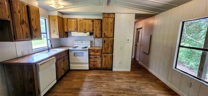 2066 County Rd 332 in Cleveland, TX - Building Photo - Building Photo