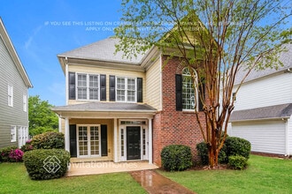 21110 Torrence Chapel Rd in Cornelius, NC - Foto de edificio - Building Photo
