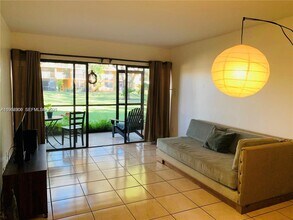 5855 Washington St in Hollywood, FL - Building Photo - Building Photo