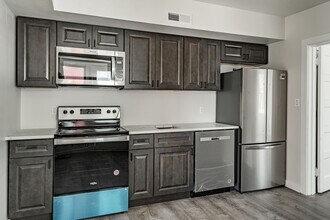 324-326-326 Darby Rd in Havertown, PA - Building Photo - Building Photo