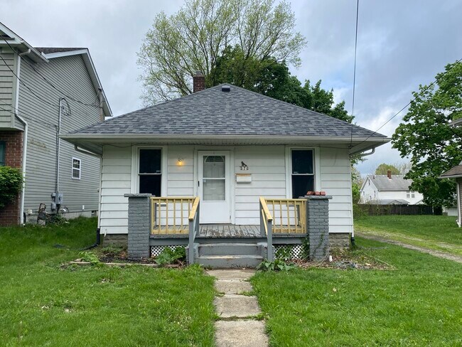 property at 576 Noble Ave