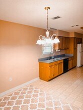 223 Runnymeade Dr in Crestview, FL - Building Photo - Building Photo