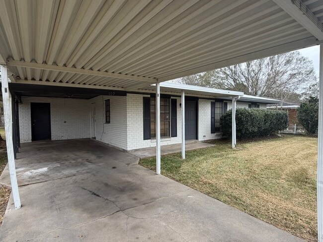 107 Spanish Pl in Lafayette, LA - Building Photo - Building Photo