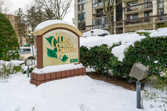 The Greenhouse Condos in Alexandria, VA - Building Photo - Building Photo