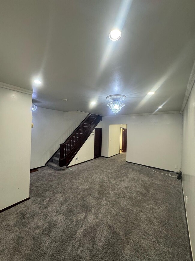 78-52 82nd St in Queens, NY - Building Photo - Building Photo