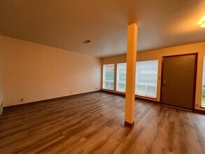2500 Main St in Vancouver, WA - Building Photo - Building Photo