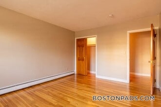 278 Grove St in Newton, MA - Building Photo - Building Photo