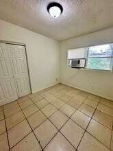 3116 Lawrence St in Orlando, FL - Foto de edificio - Building Photo