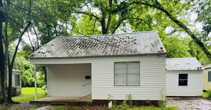 2418 Alma St in Alexandria, LA - Building Photo - Building Photo