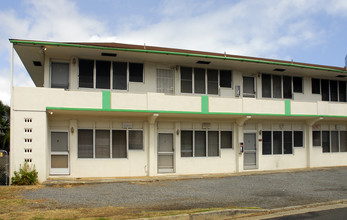 Rainbow Court Apartments in Honolulu, HI - Building Photo - Building Photo