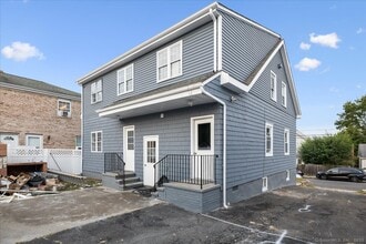 85 Avery St in Stamford, CT - Building Photo - Building Photo