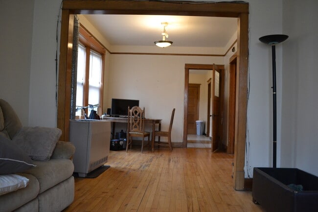 3356 S Emerald Ave in Chicago, IL - Building Photo - Building Photo
