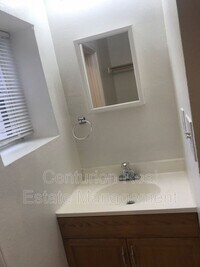 1133 Salem Ave photo'