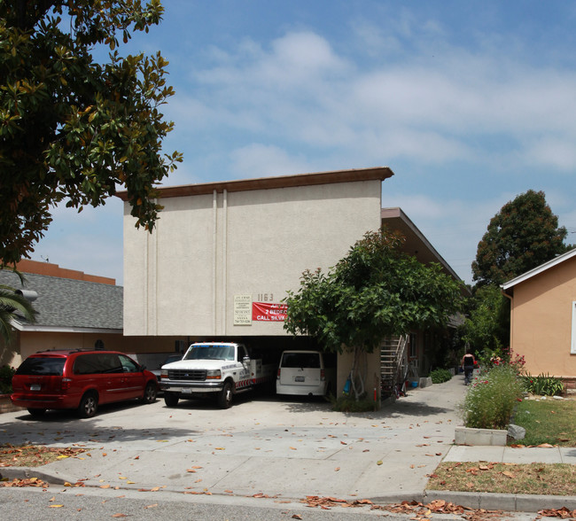 1163 Raymond Ave in Glendale, CA - Foto de edificio - Building Photo