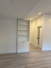 6999 Darnoch Way, Unit ADU in West Hills, CA - Foto de edificio - Building Photo