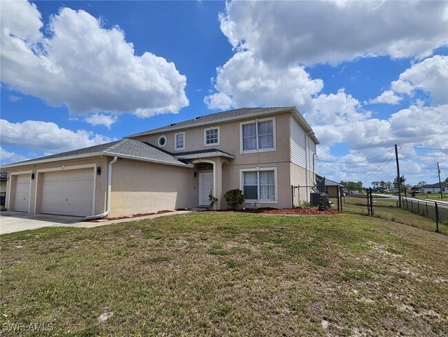 2412 King Ave N in Lehigh Acres, FL - Building Photo - Building Photo
