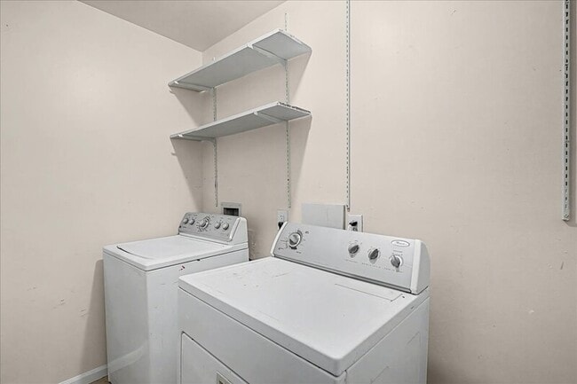 511 S 6th St in Camden, NJ - Building Photo - Building Photo