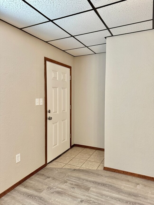 4647 W Gore Blvd in Lawton, OK - Building Photo - Building Photo