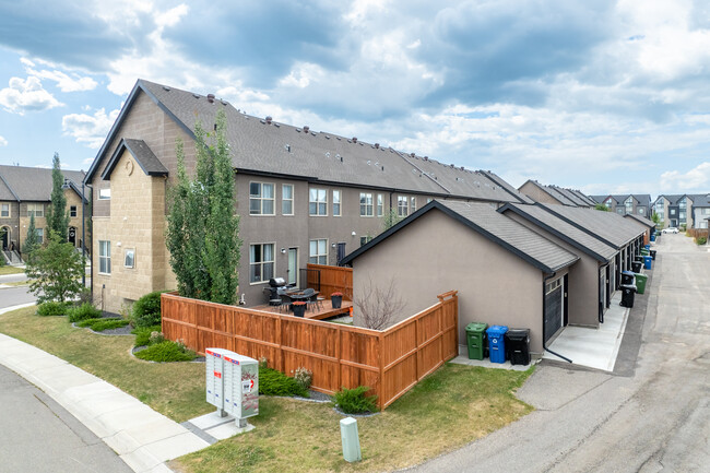 74 Sage Meadows Ter NW in Calgary, AB - Building Photo - Building Photo