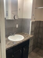 959 Timberlake Dr, Unit 4 in Lynchburg, VA - Foto de edificio - Building Photo