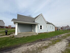 1636 S B St in Elwood, IN - Building Photo