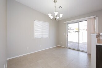5238 Olive Dale Ct in North Las Vegas, NV - Building Photo - Building Photo