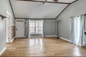 10357 Goldspier Dr in Bristol, VA - Building Photo - Building Photo