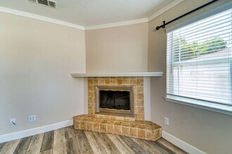 733 Gray Ave in Yuba City, CA - Building Photo - Building Photo