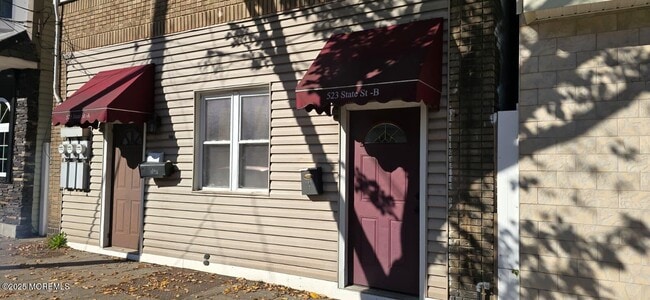 property at 523 State St