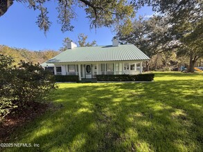 15813 Butch Baine Dr in Jacksonville, FL - Building Photo - Building Photo