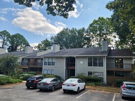 514 Park Ridge Cir, Unit 514 in Marietta, GA - Building Photo
