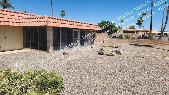 13819 N Crown Point in Sun City, AZ - Building Photo - Building Photo