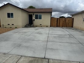 1904 W 153rd St in Gardena, CA - Building Photo