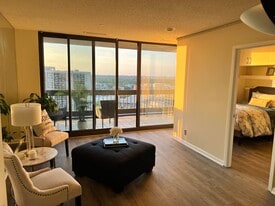 5505 Seminary Rd, Unit 2608N in Falls Church, VA - Building Photo