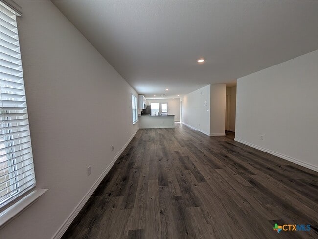 property at 862 Bluegrass Pt