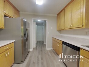 10162 Commons Way in Jonesboro, GA - Building Photo - Building Photo