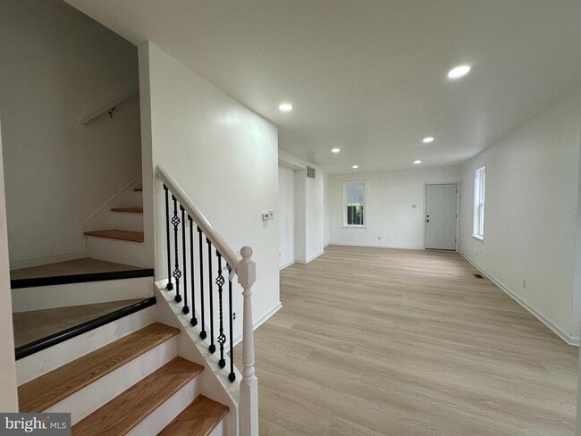 489 N Church St in Moorestown, NJ - Building Photo - Building Photo