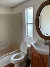 3317 Pine Needle Dr in Ruskin, FL - Building Photo - Building Photo